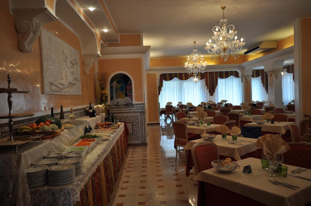 Real Hotel 3*